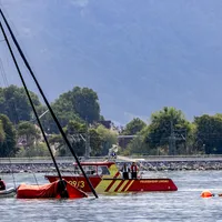 feuerwehr_gesunkenes_segelboot03_cf.jpg