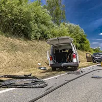 unfall_b31_zwei_vans04_cf.jpg